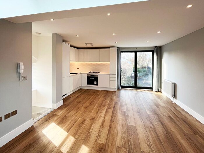 3 Bedroom Maisonette To Rent In Grand Drive, Raynes Park, SW20