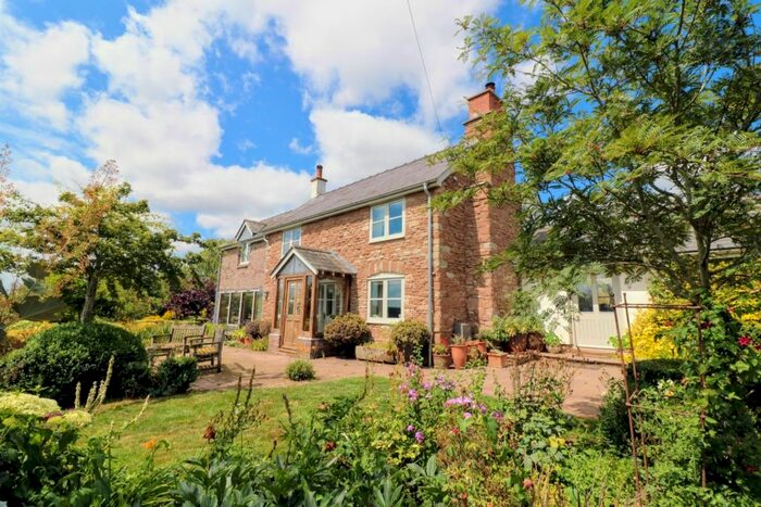 4 Bedroom Cottage For Sale In Brockhampton, Hereford, HR1