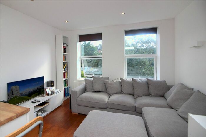 1 Bedroom Flat To Rent In Brownlow Road, Finchley, N3