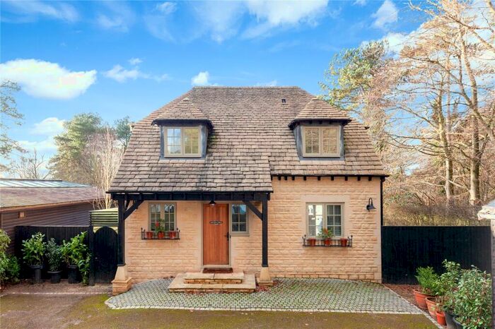 2 Bedroom House To Rent In Fox Lane, Oxford, OX1