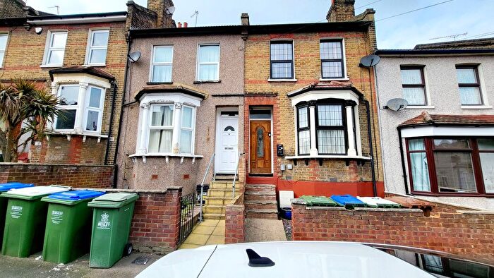 3 Bedroom Terraced House To Rent In Maximfeldt Road, Erith, Kent, DA8