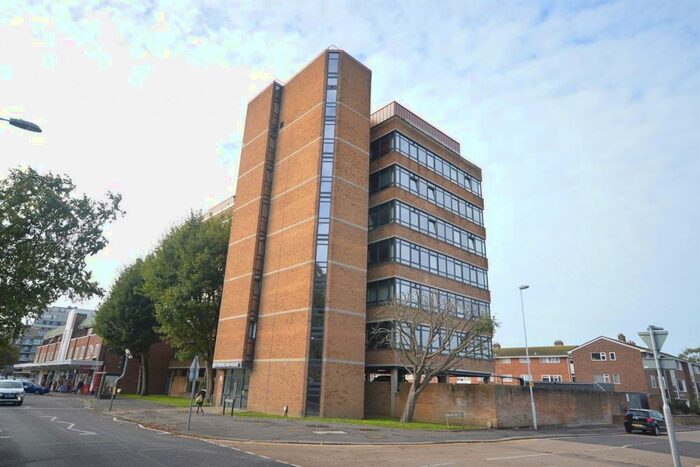 1 Bedroom Flat To Rent In Westmoreland House, Strand Parade, Goring-By-Sea, Worthing, BN12