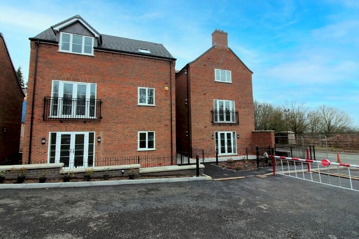 2 Bedroom Flat To Rent In The Old Mitre, Bursnips Rd, Essington, WV11