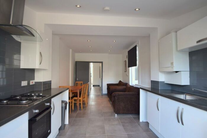 4 Bedroom House To Rent In Moy Road, Roath, CF24