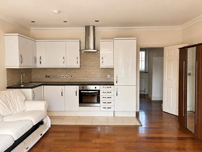 Studio For Sale In Bond Street, Ealing, W5
