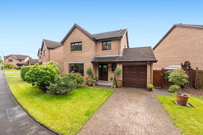 3 Bedroom Detached House For Sale In Springkell Gardens, Pollokshields, G41