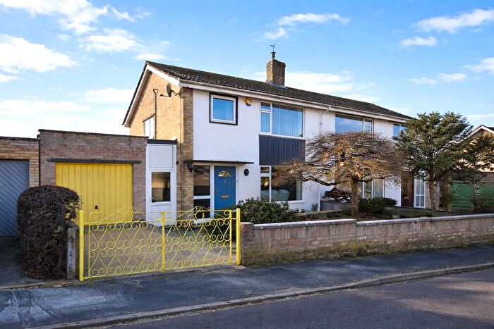 3 Bedroom Semi Detached House For Sale In Mount Pleasant Avenue, Wells, Somerset, BA5