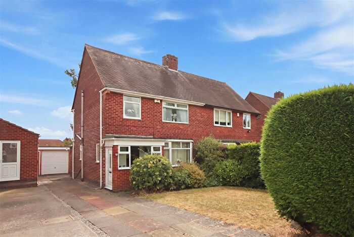 2 Bedroom Semi Detached House For Sale In Ulverston Road, Newbold, Chesterfield, S41