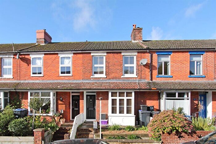 2 Bedroom Terraced House For Sale In Ashfield Road, Salisbury, SP2