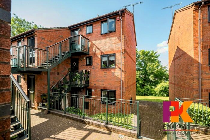 Flat To Rent In Wyatt Close, High Wycombe, HP13