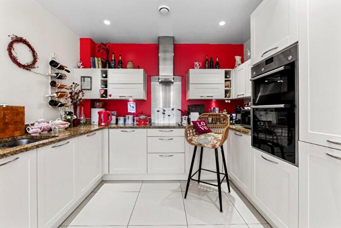 2 Bedroom Retirement Property For Sale In Shelley House, Durrants Drive, Durrants Village, Faygate, West Sussex, RH12