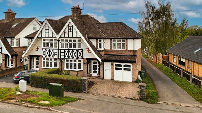 5 Bedroom Semi-Detached House For Sale In Cossington Road, Sileby, Loughborough, LE12