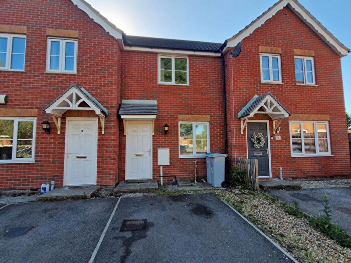 2 Bedroom House To Rent In Clay Cross Drive, Clipstone, NG21