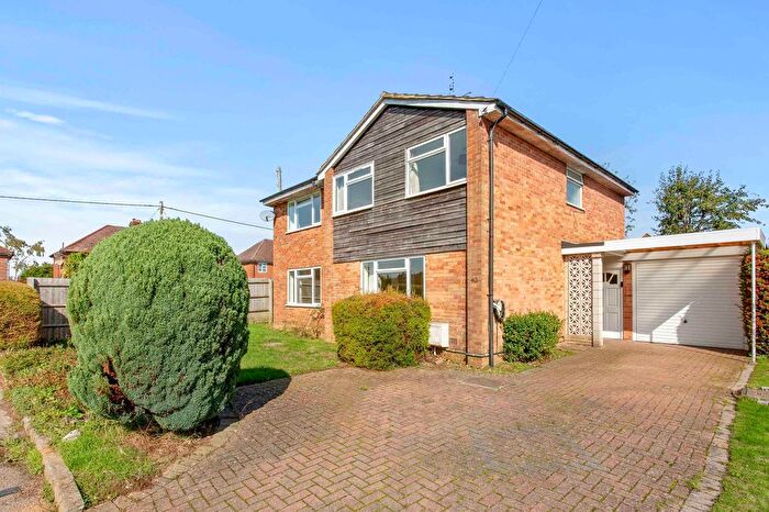 4 Bedroom Detached House For Sale In Watchet Lane, Holmer Green, HP15