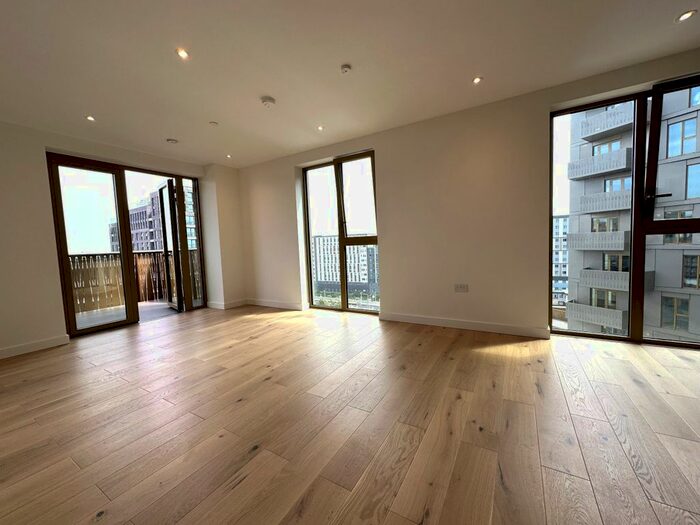 2 Bedroom Flat To Rent In Ashley Road, London, N17