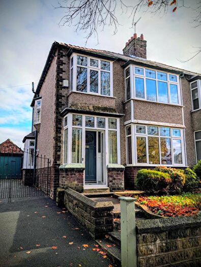3 Bedroom House To Rent In Brodie Avenue, L18