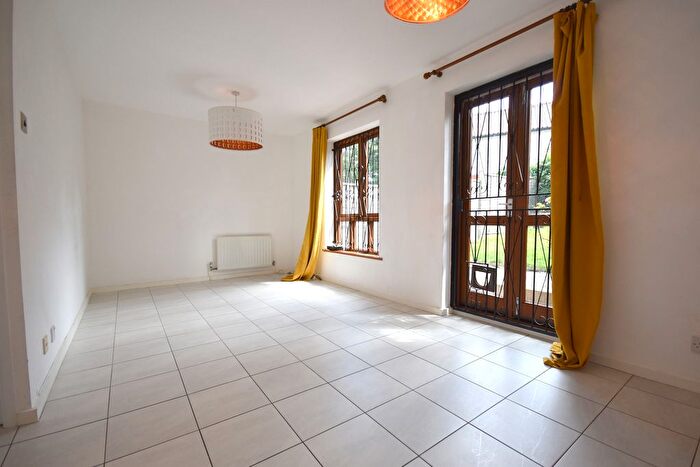 2 Bedroom Terraced House To Rent In Minerva Close, Oval, London, SW9