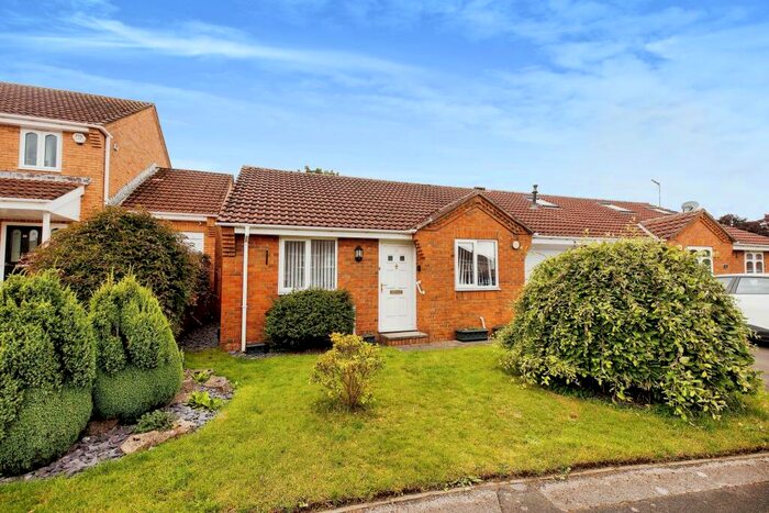 2 Bedroom Bungalow To Rent In Silvermere Drive, Ryton, NE40