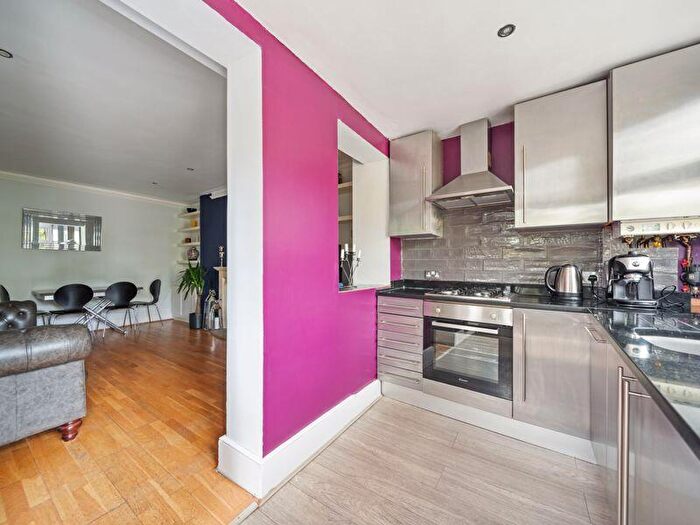 2 Bedroom Character Property To Rent In Mill Lane, West Hampstead, London, NW6