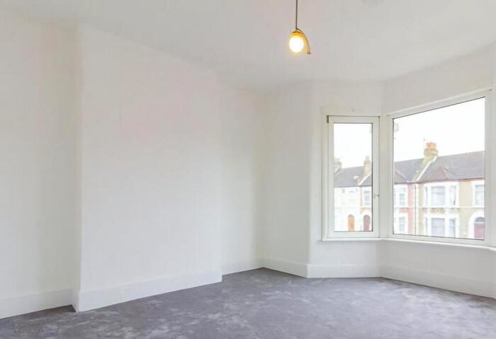 4 Bedroom Terraced House To Rent In Hazelbank Road, London, SE6