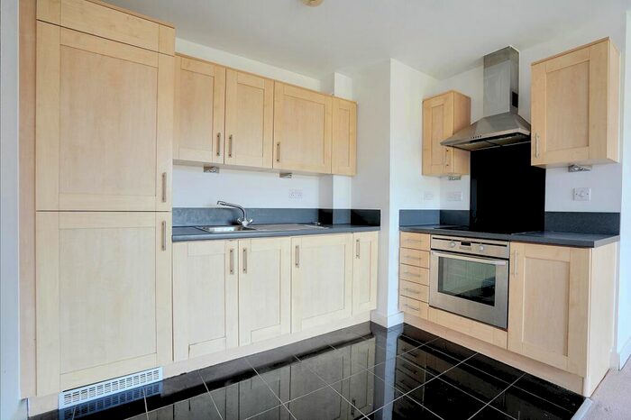 1 Bedroom Flat To Rent In Sandling Lane, Maidstone, ME14