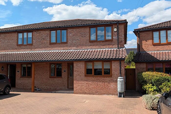 4 Bedroom Semi-Detached House For Sale In Relf Close, Fareham, PO15