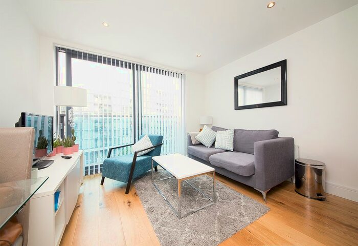 Studio To Rent In Trident House, Station Road, Hayes, Middlesex, UB3