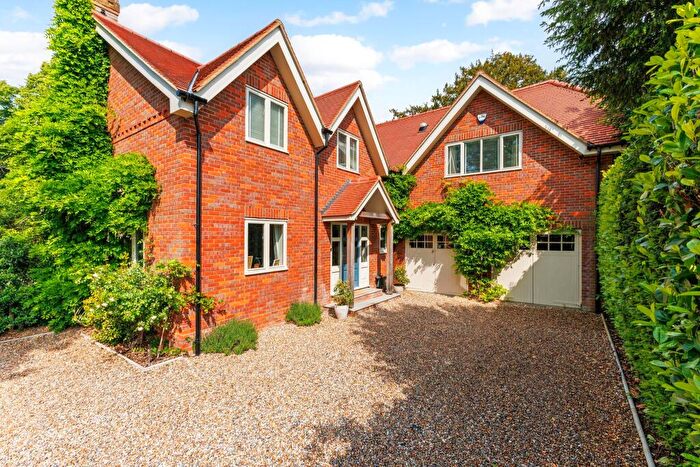 4 Bedroom House For Sale In Berries Road, Cookham, SL6