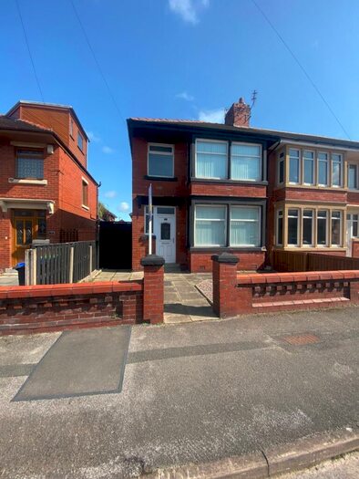 3 Bedroom End Of Terrace House To Rent In Morston Avenue, Blackpool, Lancashire, FY2