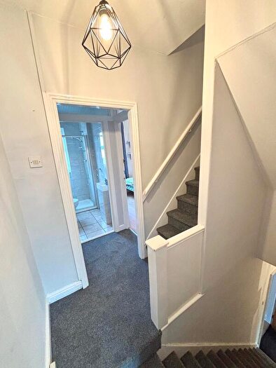 5 Bedroom Terraced House To Rent In Ashville Terrace, Hyde Park, Leeds, LS6