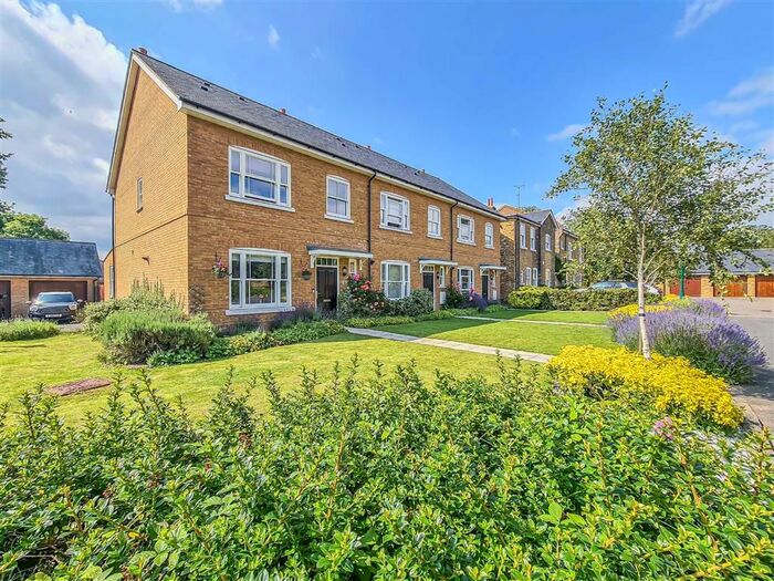 4 Bedroom SemiDetached House For Sale In Magazine Mews, Shoebury