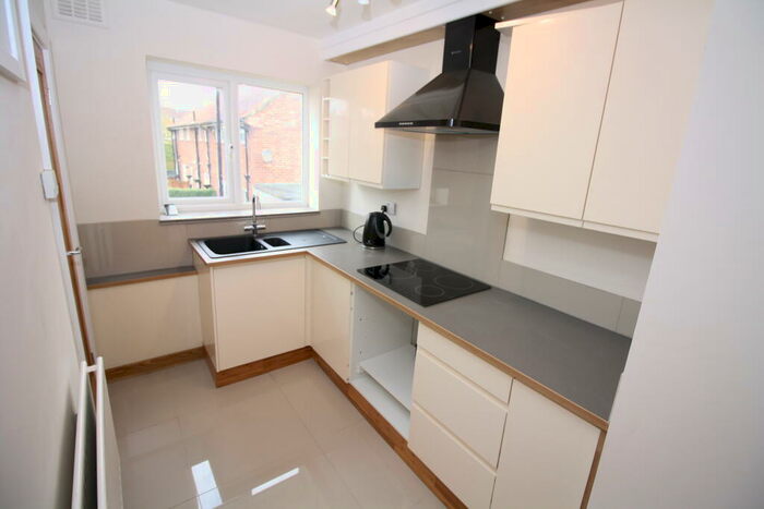 2 Bedroom Flat To Rent In Brigham Avenue, Kenton, NE3
