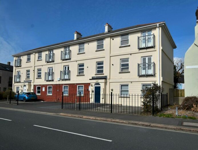 2 Bedroom Flat To Rent In Caroline Place, Stonehouse, PL1