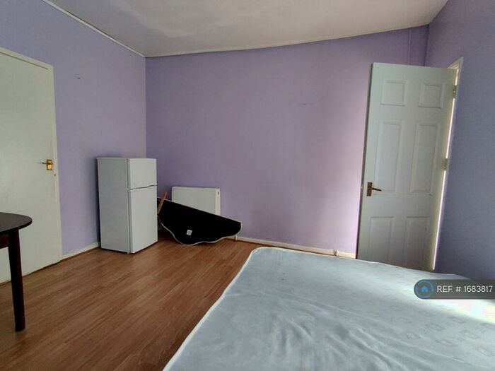 1 Bedroom Flat To Rent In Cedar Road, Leicester, LE2