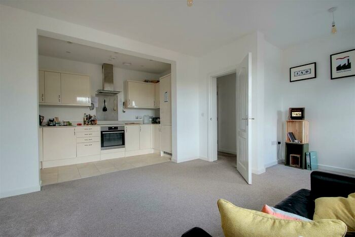 2 Bedroom Apartment To Rent In Western Road, Tring, HP23