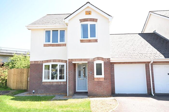 3 Bedroom Link Detached House To Rent In Middlegate Court, Cowbridge, CF71