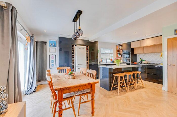 4 Bedroom Detached House For Sale In Malt House, Dinas Powys, The Vale Of Glamorgan., CF64