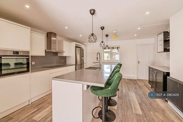 5 Bedroom Terraced House To Rent In Chittock Mead, Basildon, SS14