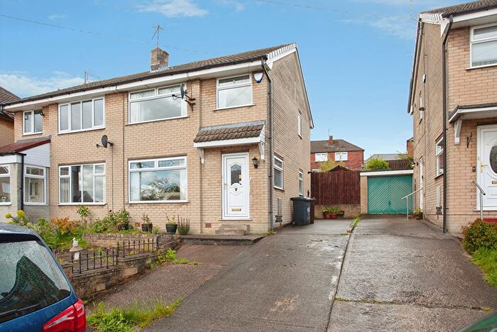 3 Bedroom Semi-Detached House For Sale In Tunwell Greave, Sheffield, S5