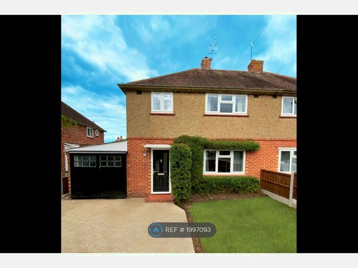 5 Bedroom Semi-Detached House To Rent In St. Johns Road, Guildford, GU2