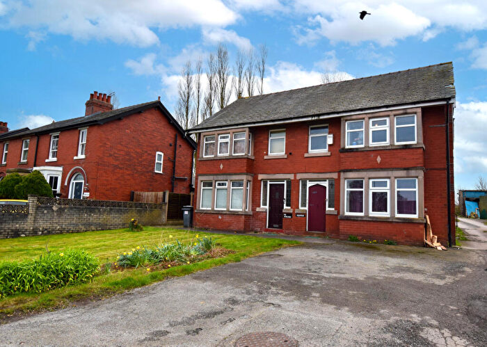 2 Bedroom Flat To Rent In Blackpool Road, Kirkham, Preston, Lancashire, PR4