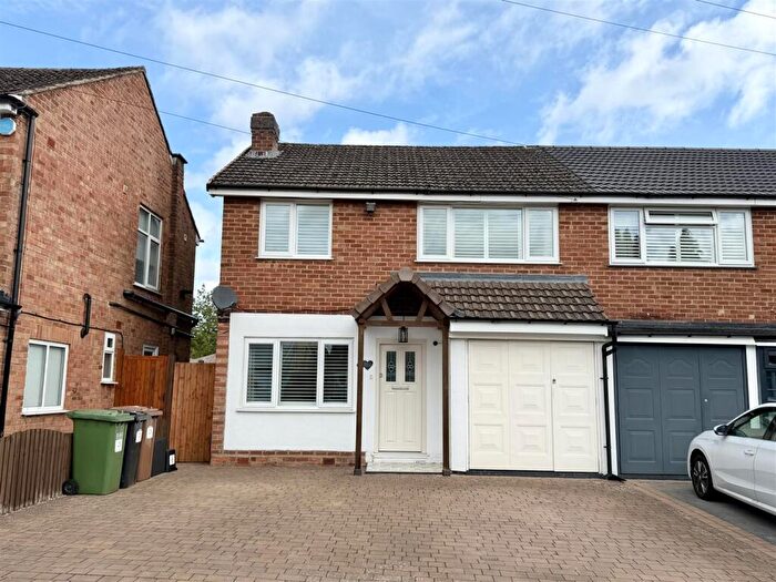 3 Bedroom Semi-Detached House For Sale In Pear Tree Crescent, Shirley, Solihull, B90
