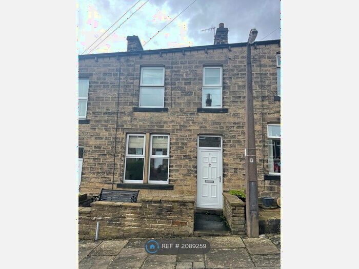 3 Bedroom Terraced House To Rent In Tillotson Street, Keighley, BD20