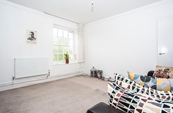 2 Bedroom Flat To Rent In Phoenix Road, Euston, NW1