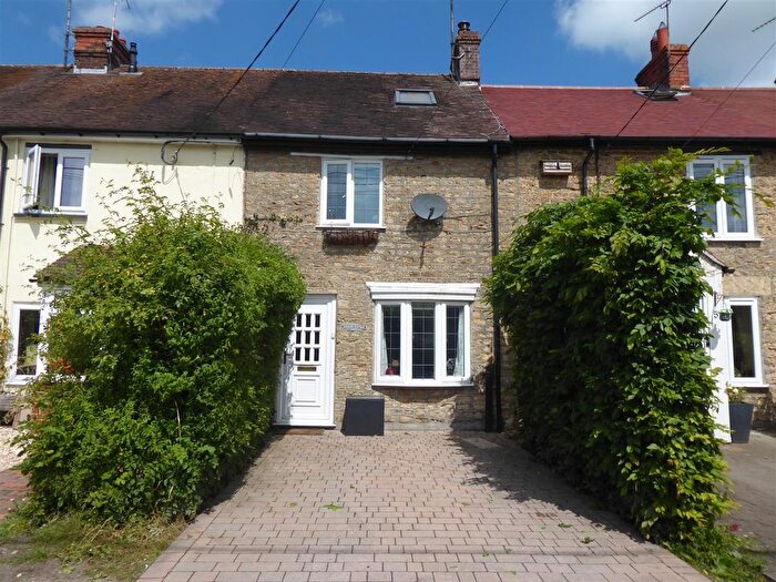 2 Bedroom Terraced House To Rent In Railway Terrace, Gillingham, SP8