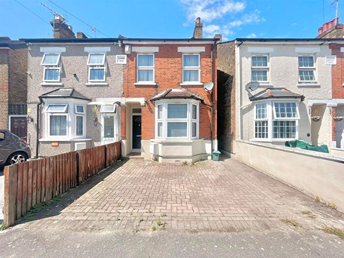 4 Bedroom Terraced House To Rent In Bridge Road, Uxbridge, UB8