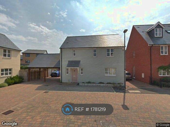 3 Bedroom Detached House To Rent In Collingwood Gardens, Brooklands, Milton Keynes, MK10