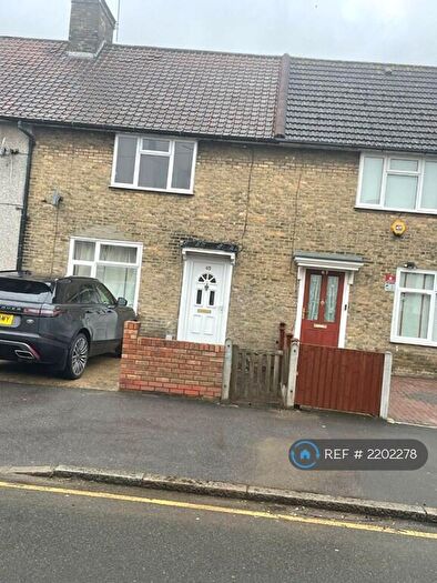 3 Bedroom Terraced House To Rent In Hatfield Road, Dagenham, RM9