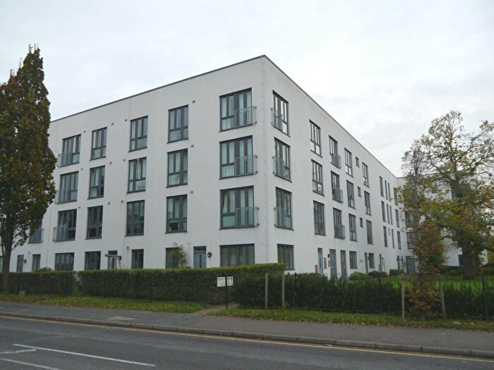 2 Bedroom Apartment To Rent In Penn Way, Welwyn Garden City, AL7