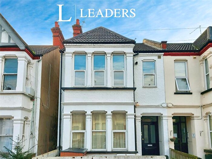 1 Bedroom Flat To Rent In Whitegate Road, Southend-on-Sea, Essex, SS1